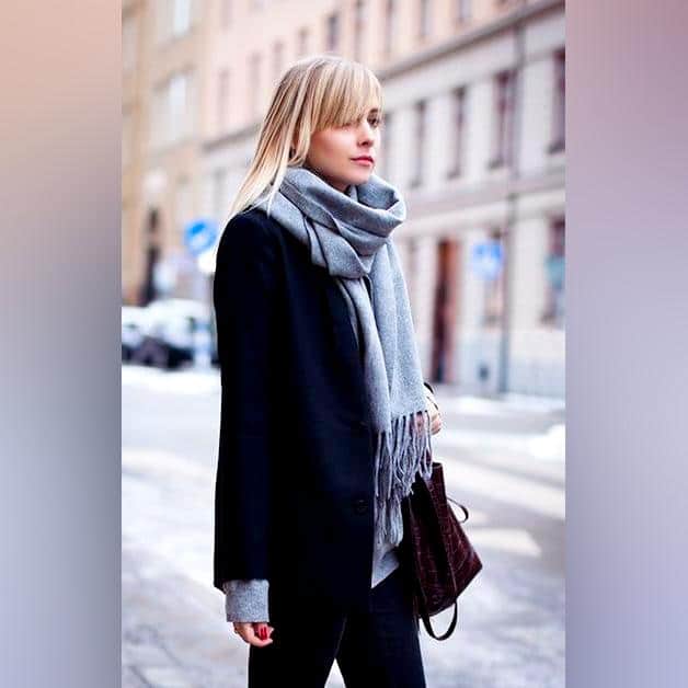 How To Wear Neck Scarves: Tips and Tricks for Effortless Style 2023