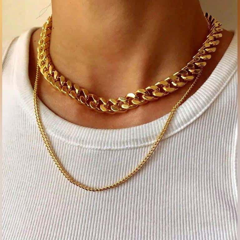 How Do You Wear A Chunky Chain Necklace 2023