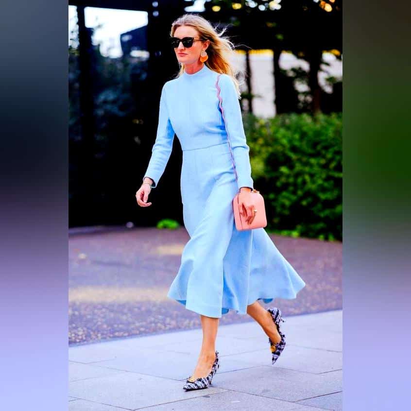 What Color Shoes to Wear with a Blue Dress 2023
